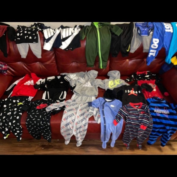 Im selling baby boy name brand clothes new/ gently use in 3 months to 18 months - Picture 4 of 4